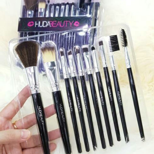 خرید پستی  ست براش هودا بیوتی huda beauty